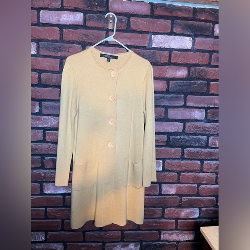 Gorgeous mustard yellow Kasper Cardigan